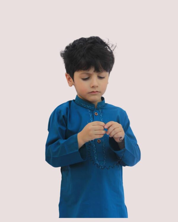 Khaiss. deals with best quality and attractive design cloths product zinc cotton embroided kurta for kids children picture online shopping in islamabad rawalpindi peshawar nowshera lahore karachi pakistan