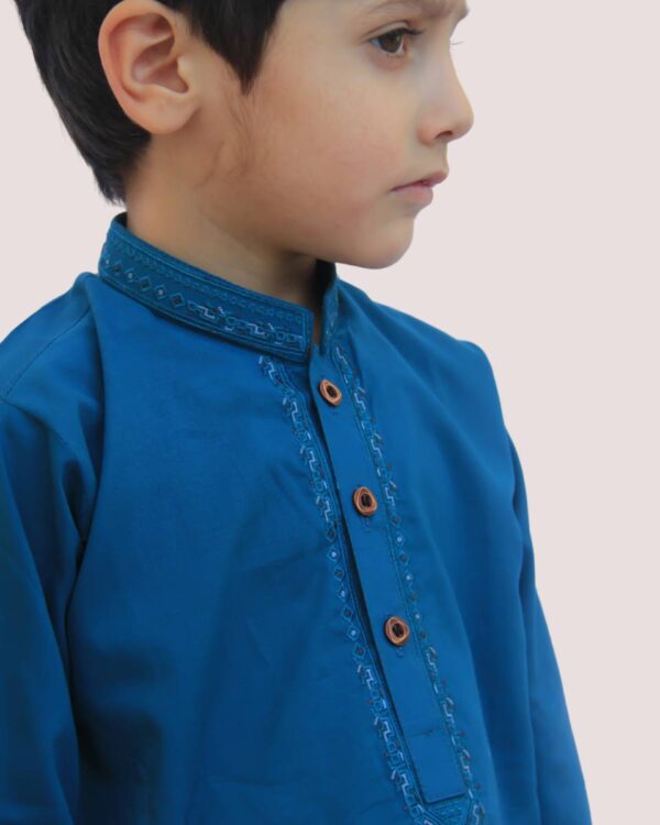 Khaiss. deals with best quality and beautiful design product zinc cotton embroided kurta for kids children picture online shopping in islamabad rawalpindi peshawar nowshera lahore karachi pakistan