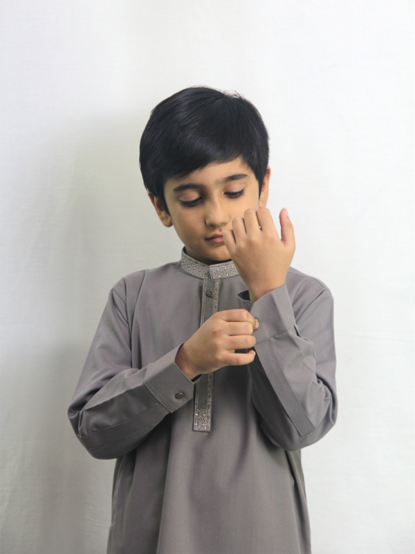 Best quality Boys’ Grey Embroidered Kurta Shalwar